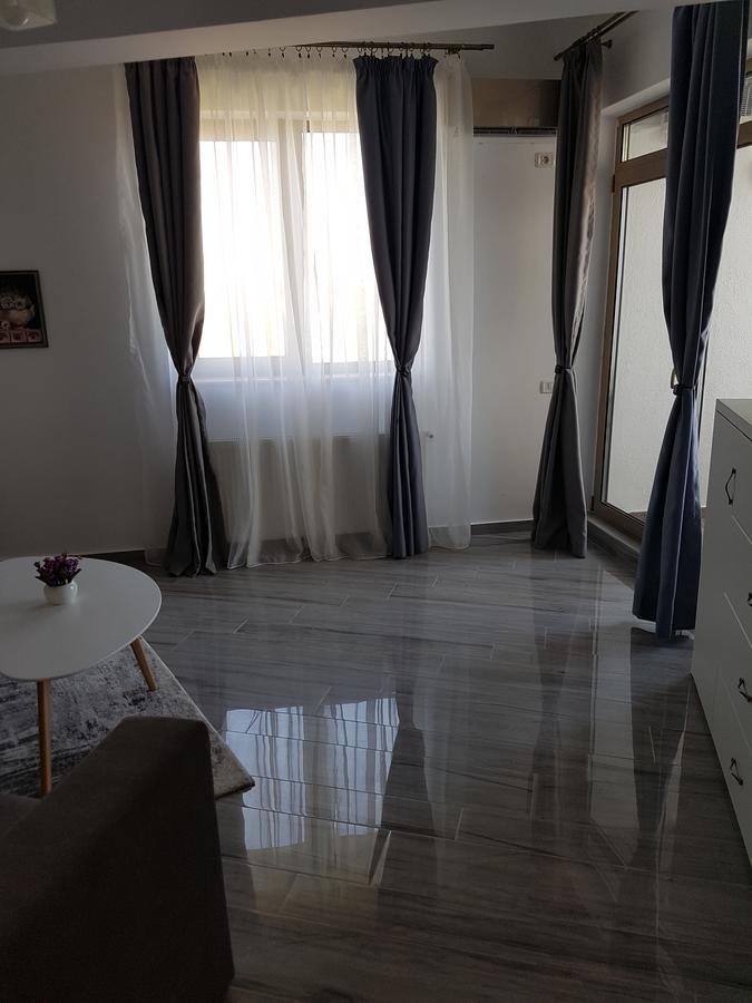 Frontal View By Twin Residence Mamaja Zewnętrze zdjęcie