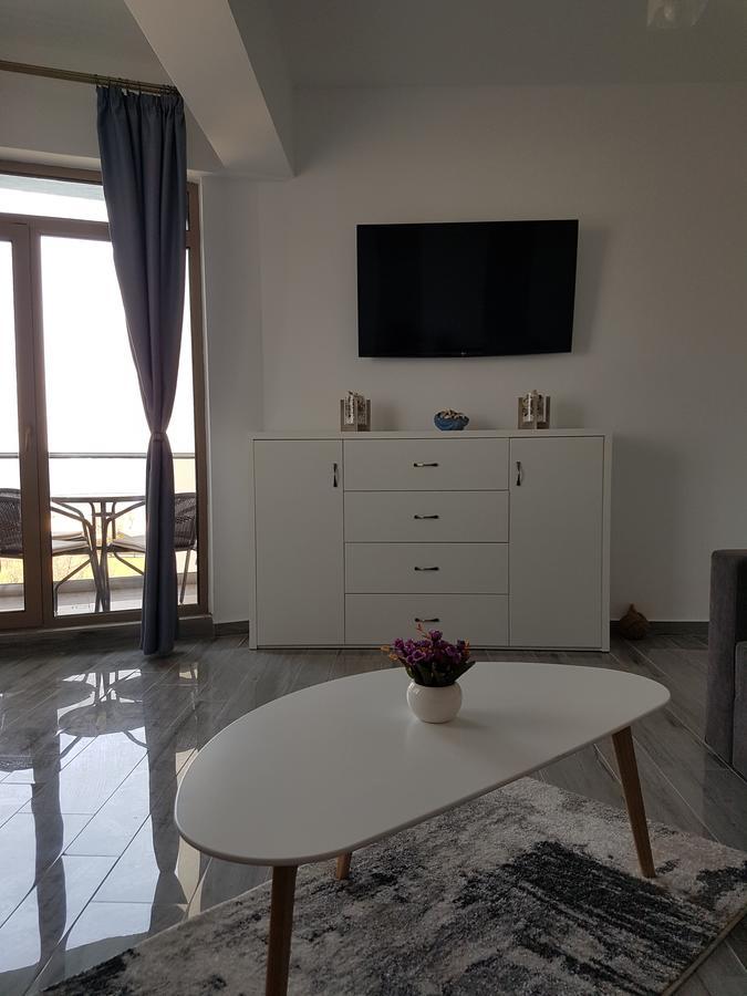 Frontal View By Twin Residence Mamaja Zewnętrze zdjęcie